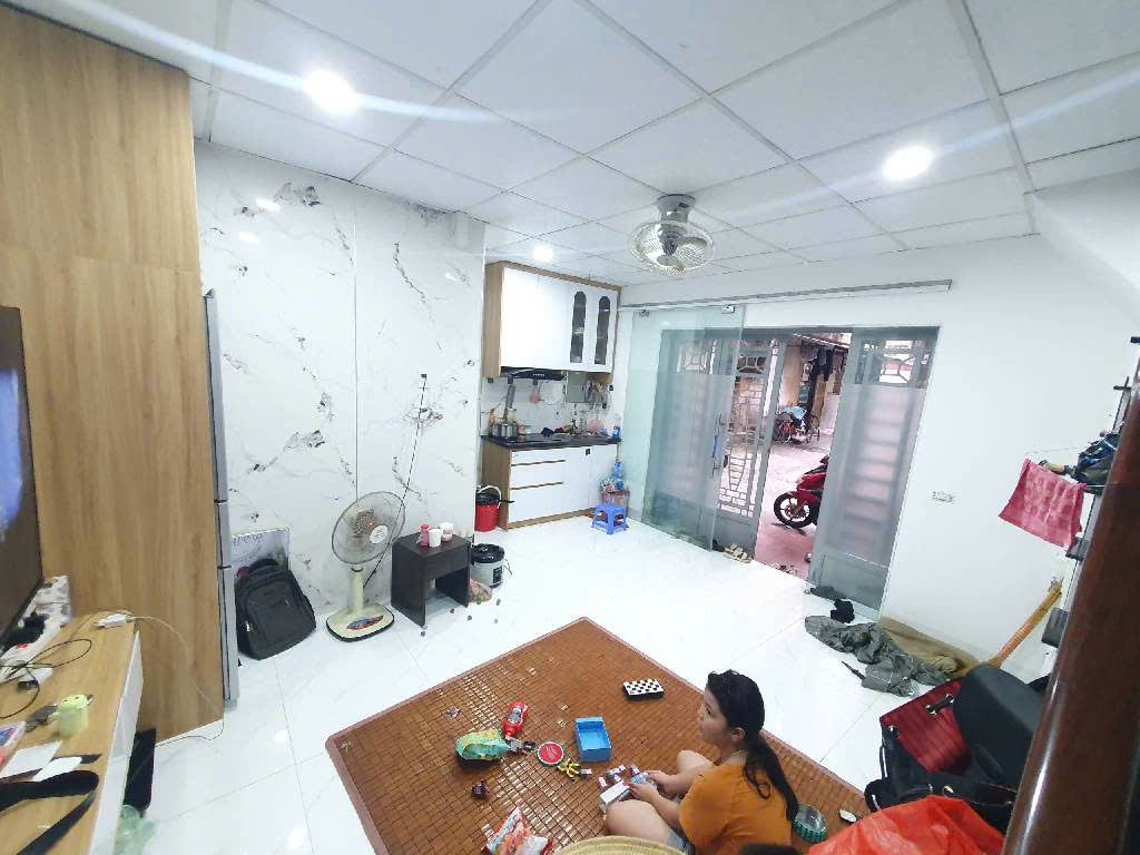 LÕI ĐỐNG ĐA - QUAN THỔ - THOÁNG SÁNG QUANH NĂM -KINH DOANH - GẦN CHỢ - CHỦ TẶNG NỘI THẤT !!!